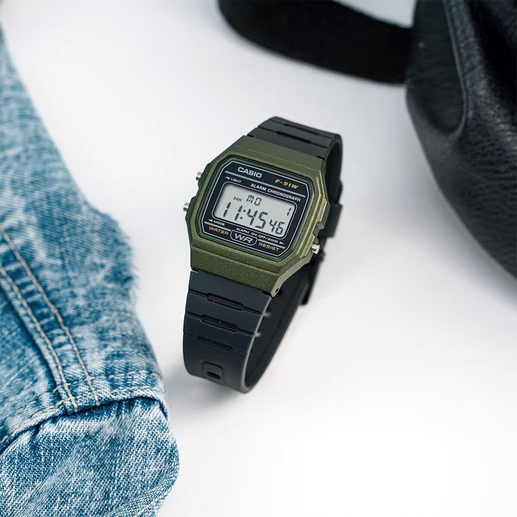 F91W Series | Digital Watch | Water Resistant | LED Light | 1/100 SEC Stopwatch | Regular Time Keeping (HR, Min, SEC, PM, Date, Day) | Daily Alarm | Lightweight | 7 Year Battery