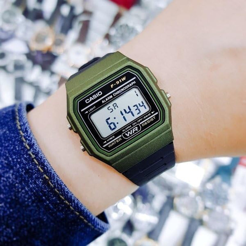 F91W Series | Digital Watch | Water Resistant | LED Light | 1/100 SEC Stopwatch | Regular Time Keeping (HR, Min, SEC, PM, Date, Day) | Daily Alarm | Lightweight | 7 Year Battery
