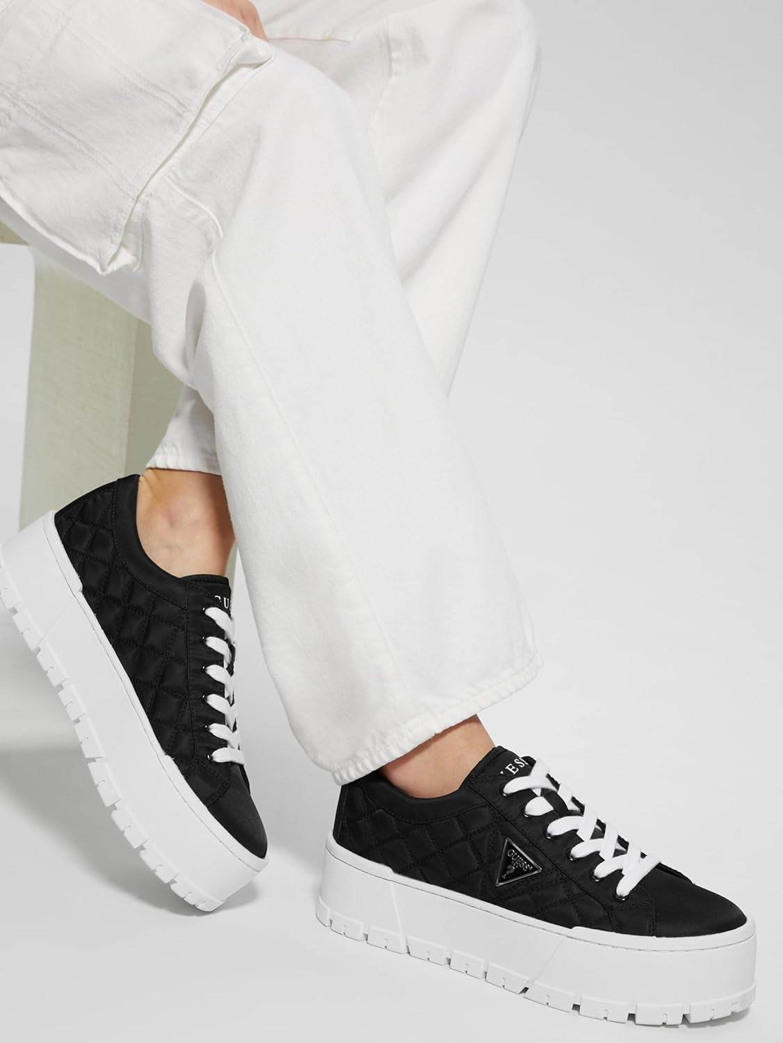 Womens Tesie